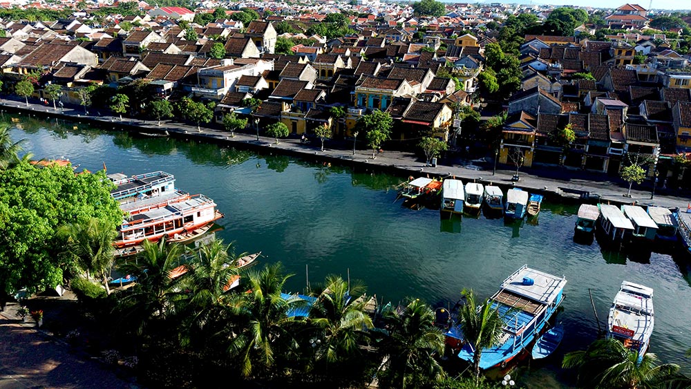 Việt Nam chính thức mở cửa trở lại các hoạt động du lịch