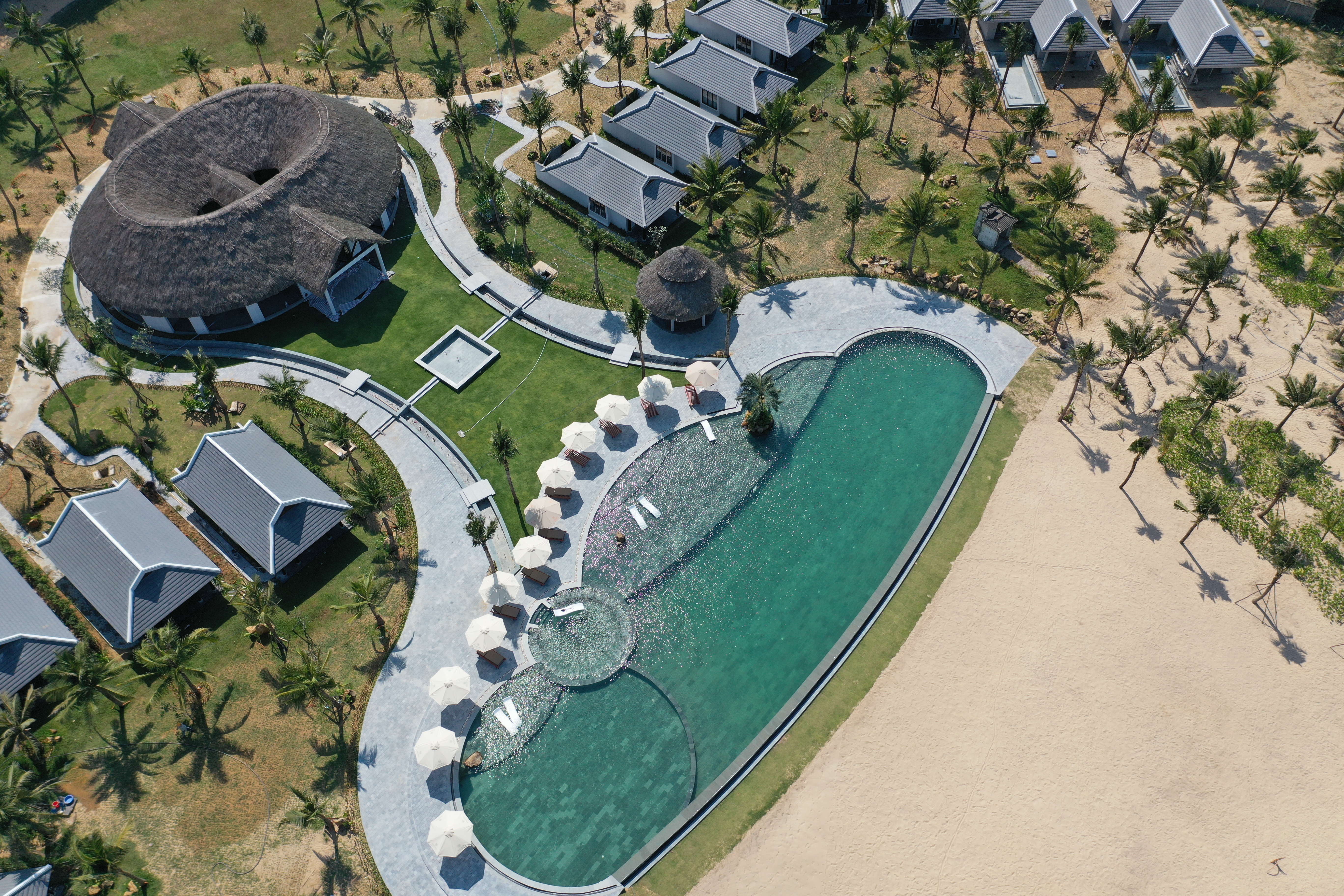 Sắp ra mắt khu nghỉ dưỡng sát biển 4 sao đẹp nhất miền Trung